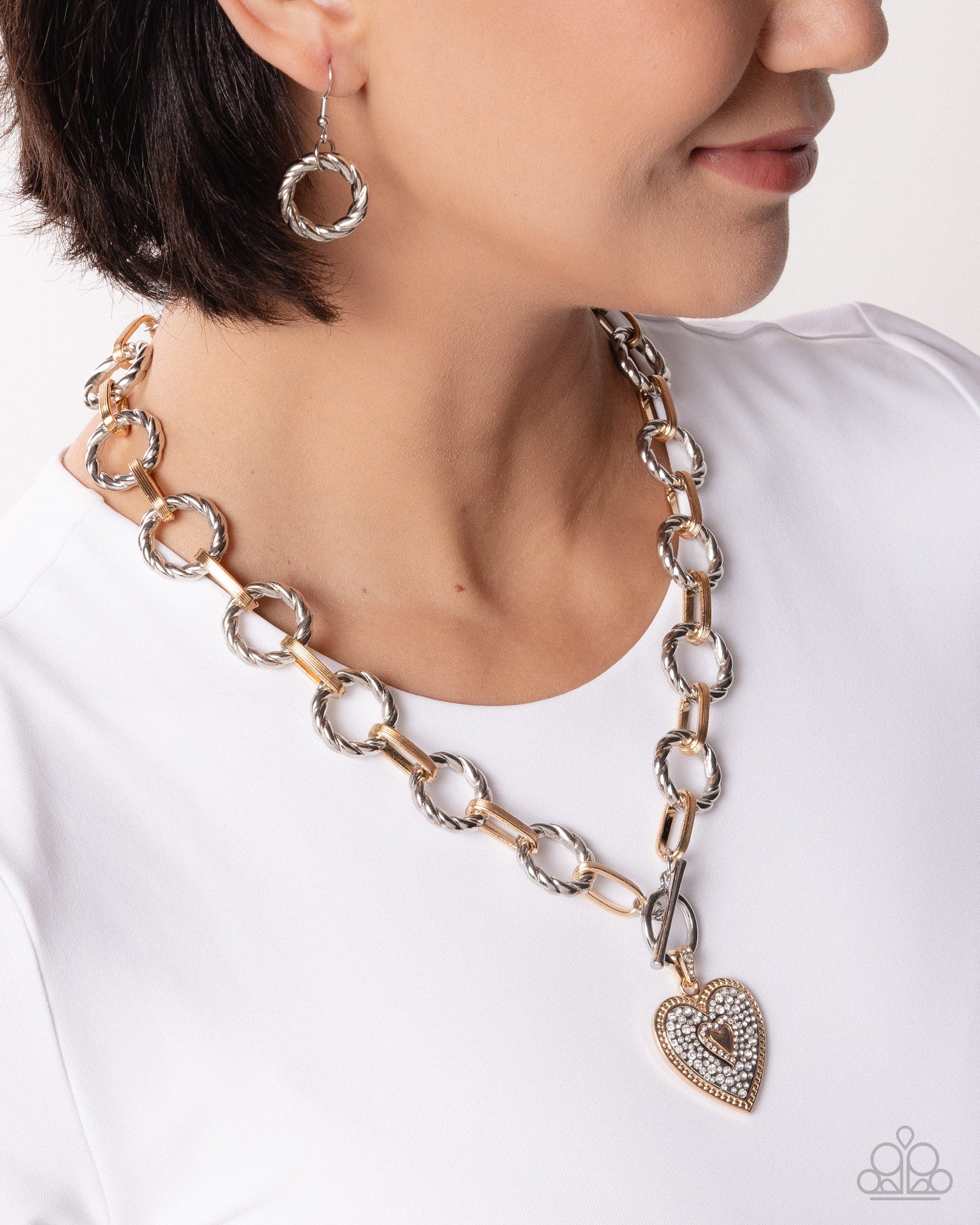 MVP Matchmaker White Heart Necklace - Paparazzi Accessories – 3D