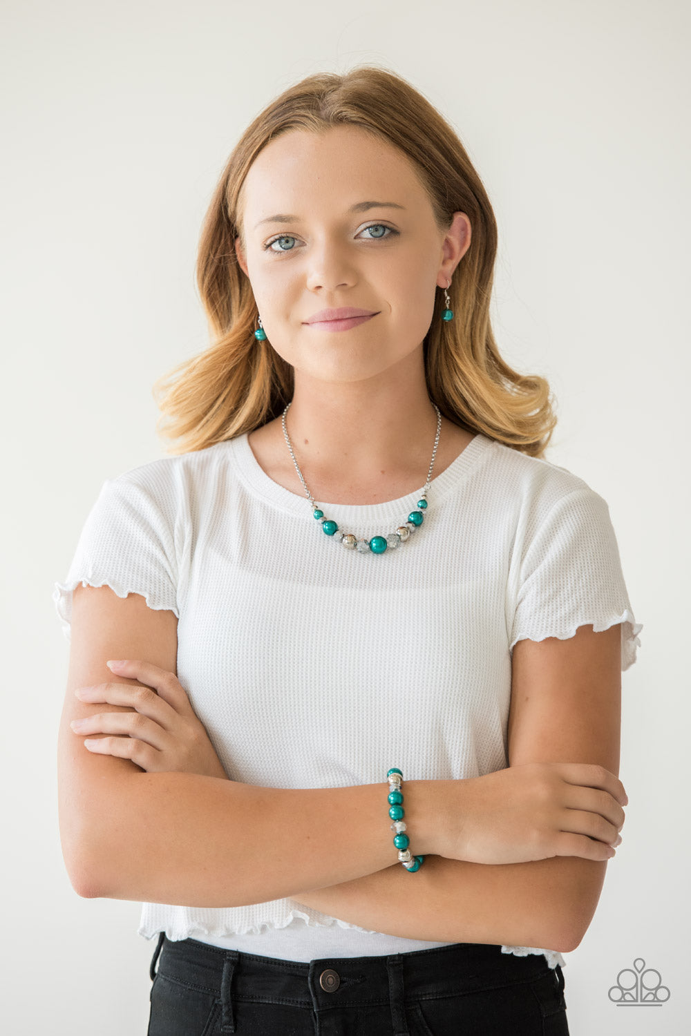Very VIP Green Bracelet - Paparazzi Accessories