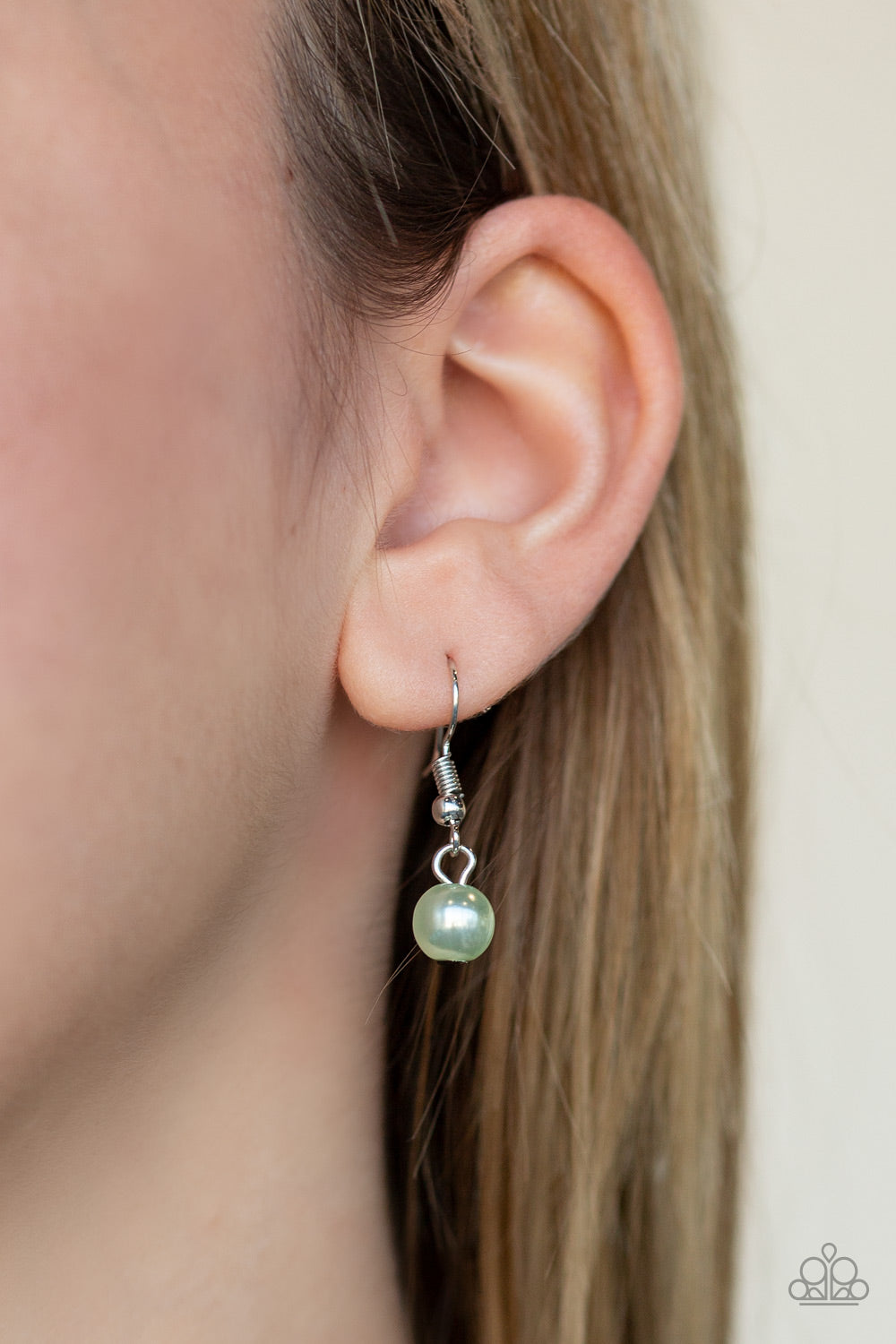Teardrop Serenity Green Necklace - Paparazzi Accessories