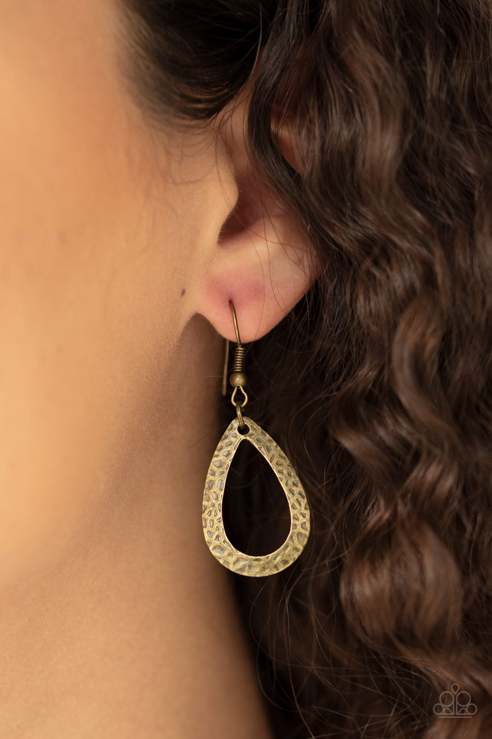 Teardrop Tempest Brass Necklace - Paparazzi Accessories