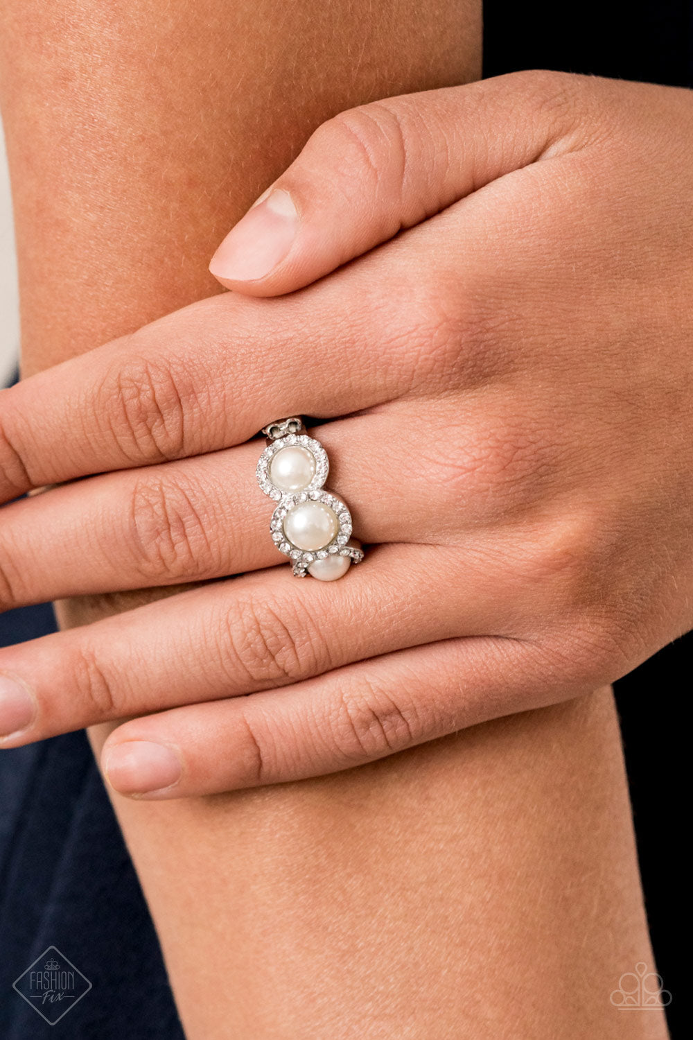 Ring: "Shut The Front DIOR!" (P4DA-WTXX-088TZ)