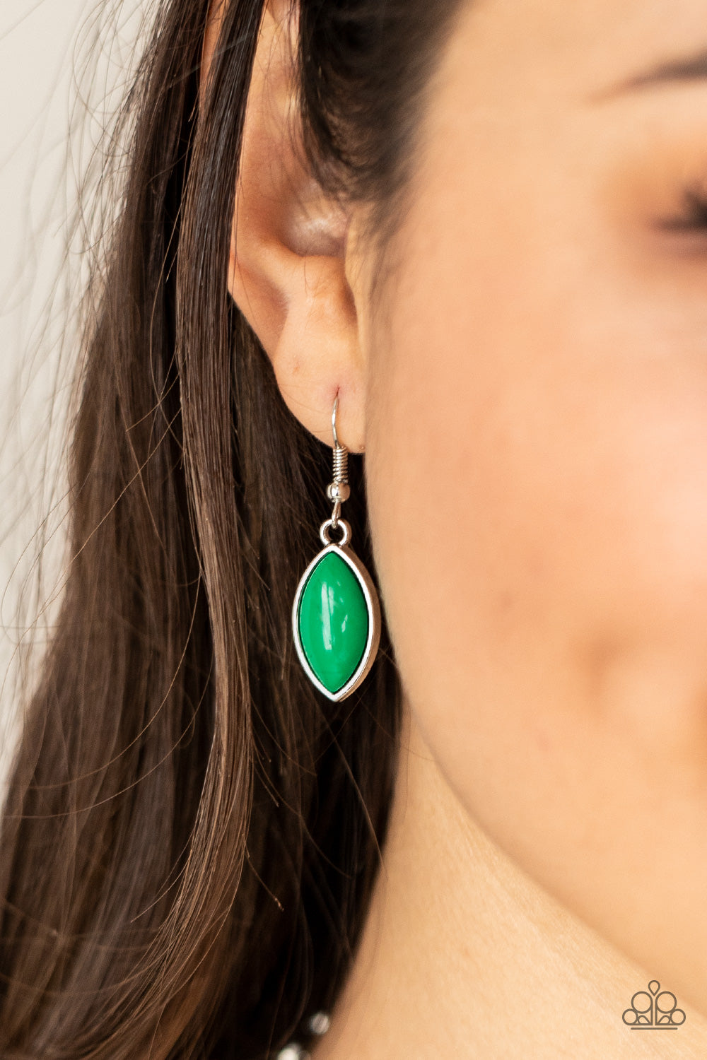 Viva La Vacation Green Necklace - Paparazzi Accessories