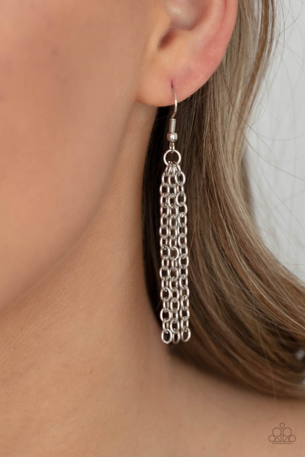 Elliptical Episode Blue Necklace - Paparazzi Accessories Generous bright blue glassy gems, dusted in shimmery gold, lay in silver oval frames and link across the collar creating a glimmering statement. Features an adjustable clasp closure. All Paparazzi Accessories are lead free and nickel free! Sold as one individual necklace. Includes one pair of matching earrings.