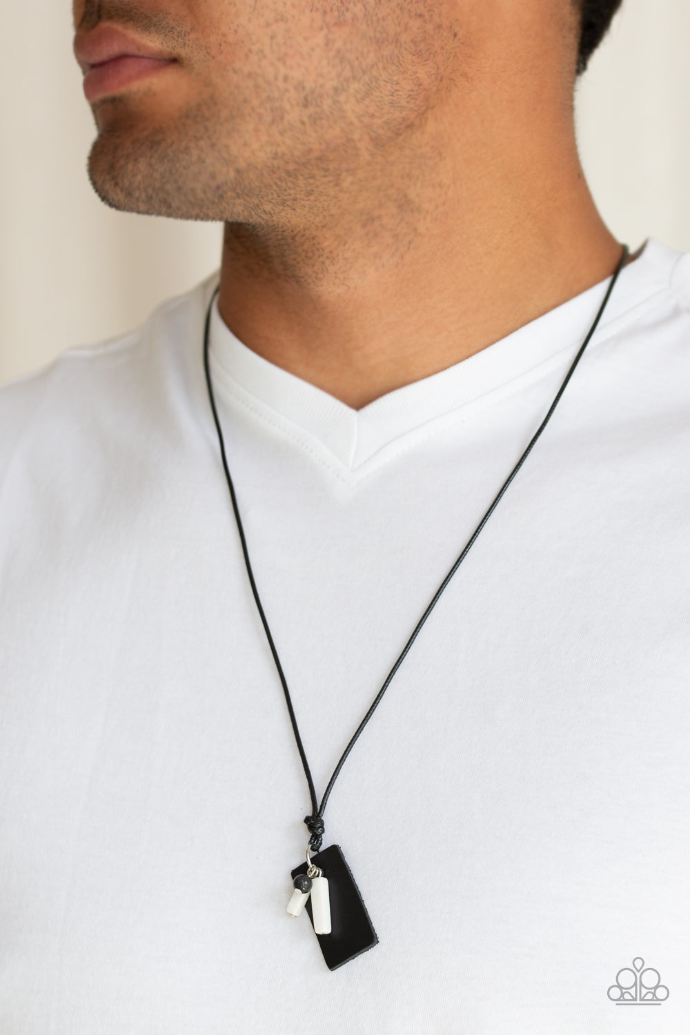 Explorer Edge White Urban Necklace - Paparazzi Accessories