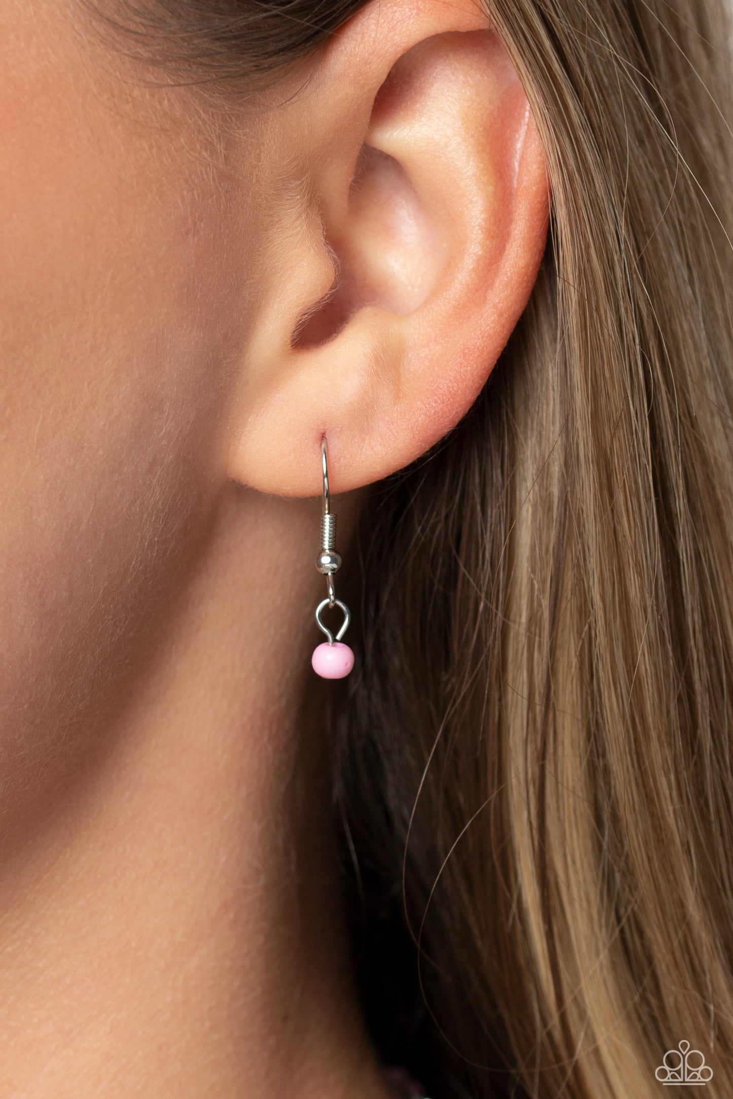 High School Reunion Pink Necklace - Paparazzi Accessories Gliding from a dainty, silver chain, a smiley face pendant stands out against a pink backdrop. Completing the charismatic ensemble, a collection of seed beads in shades of light pink, white, pink, orange, and hot pink create bright pops of color around the neckline for a youthful finish. Features an adjustable clasp closure. Sold as one individual necklace. Includes one pair of matching earrings. P2SE-PKXX-248XX