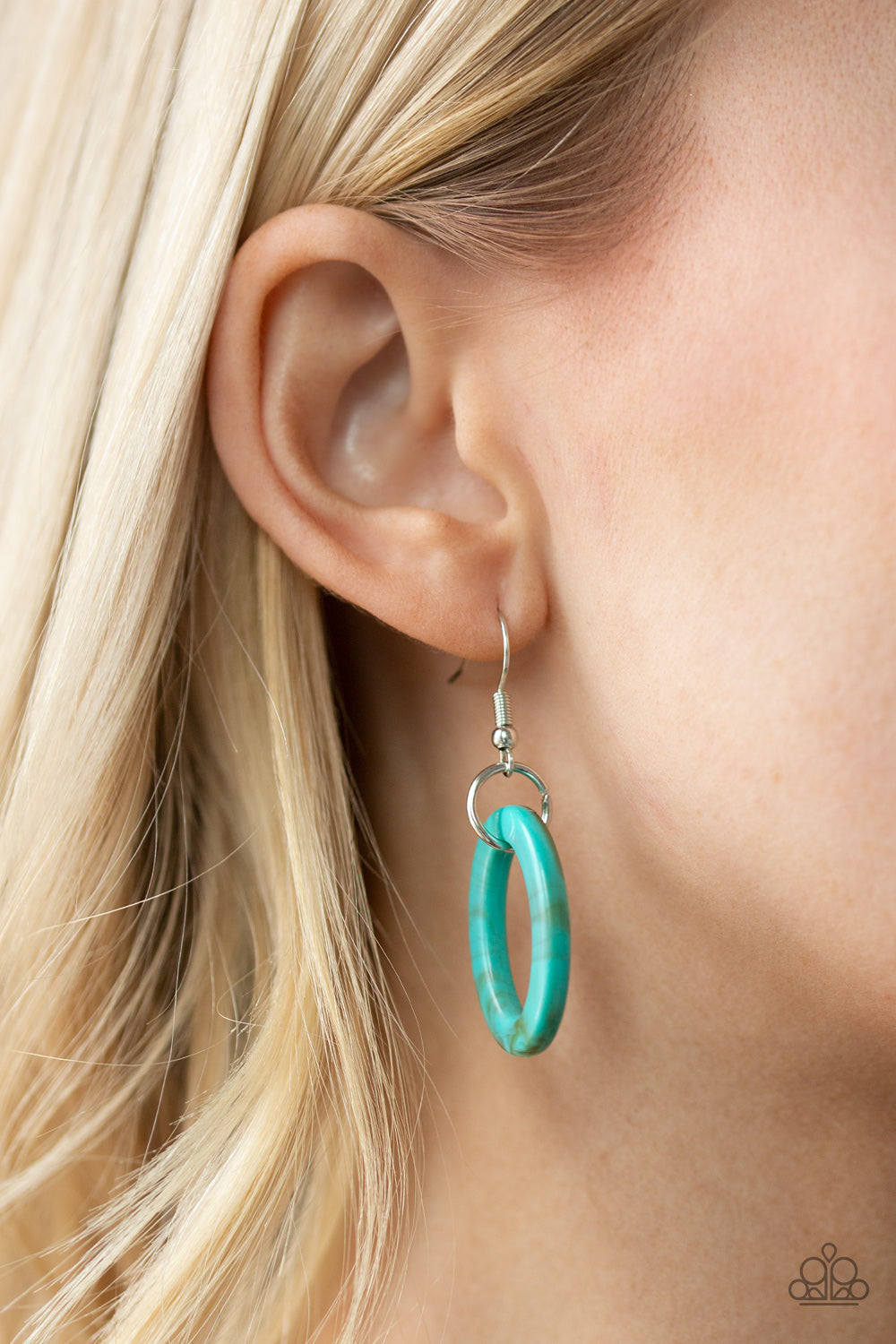 Comin In HAUTE Blue Acrylic Necklace - Paparazzi Accessories Item #JJG-N258 Brushed in a faux marble finish, square turquoise acrylic links subtlety twist as they link below the collar for a colorful statement-making look. Features an adjustable clasp closure. All Paparazzi Accessories are lead free and nickel free! Sold as one individual necklace. Includes one pair of matching earrings.