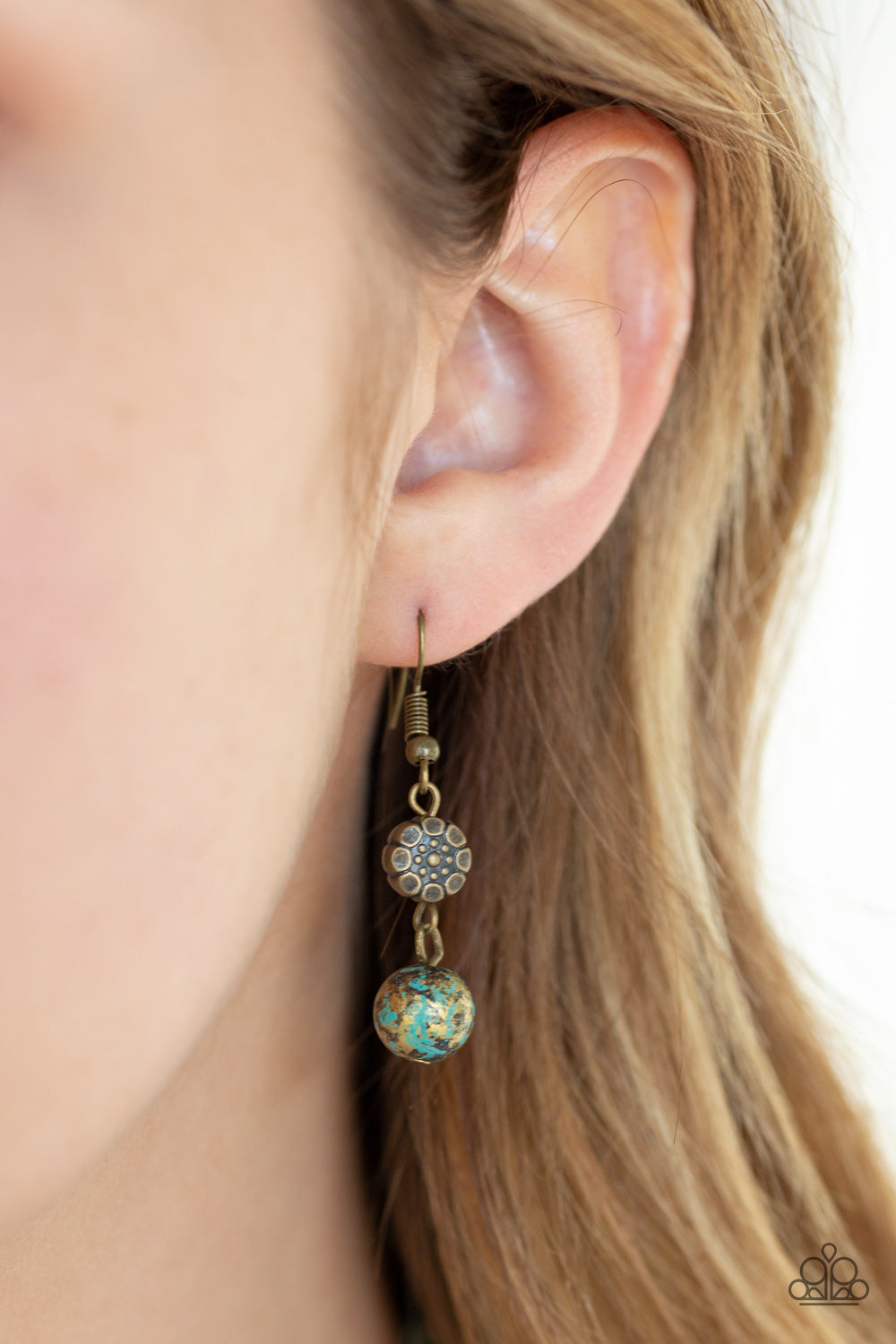 Gatherer Glamour Brass Necklace - Paparazzi Accessories