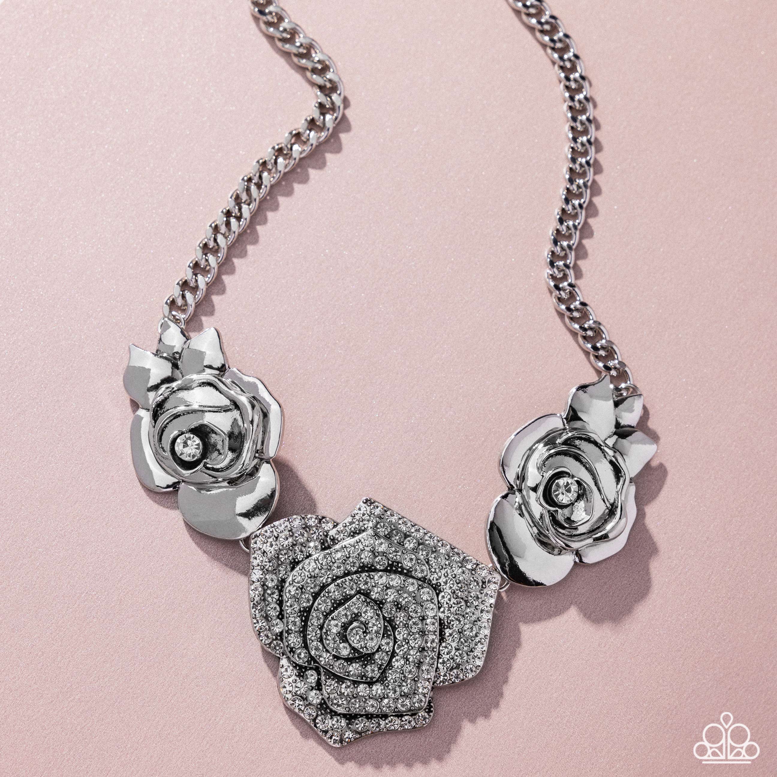 Bouquet Beacon White Rose Necklace (LOP January 2025) - Paparazzi