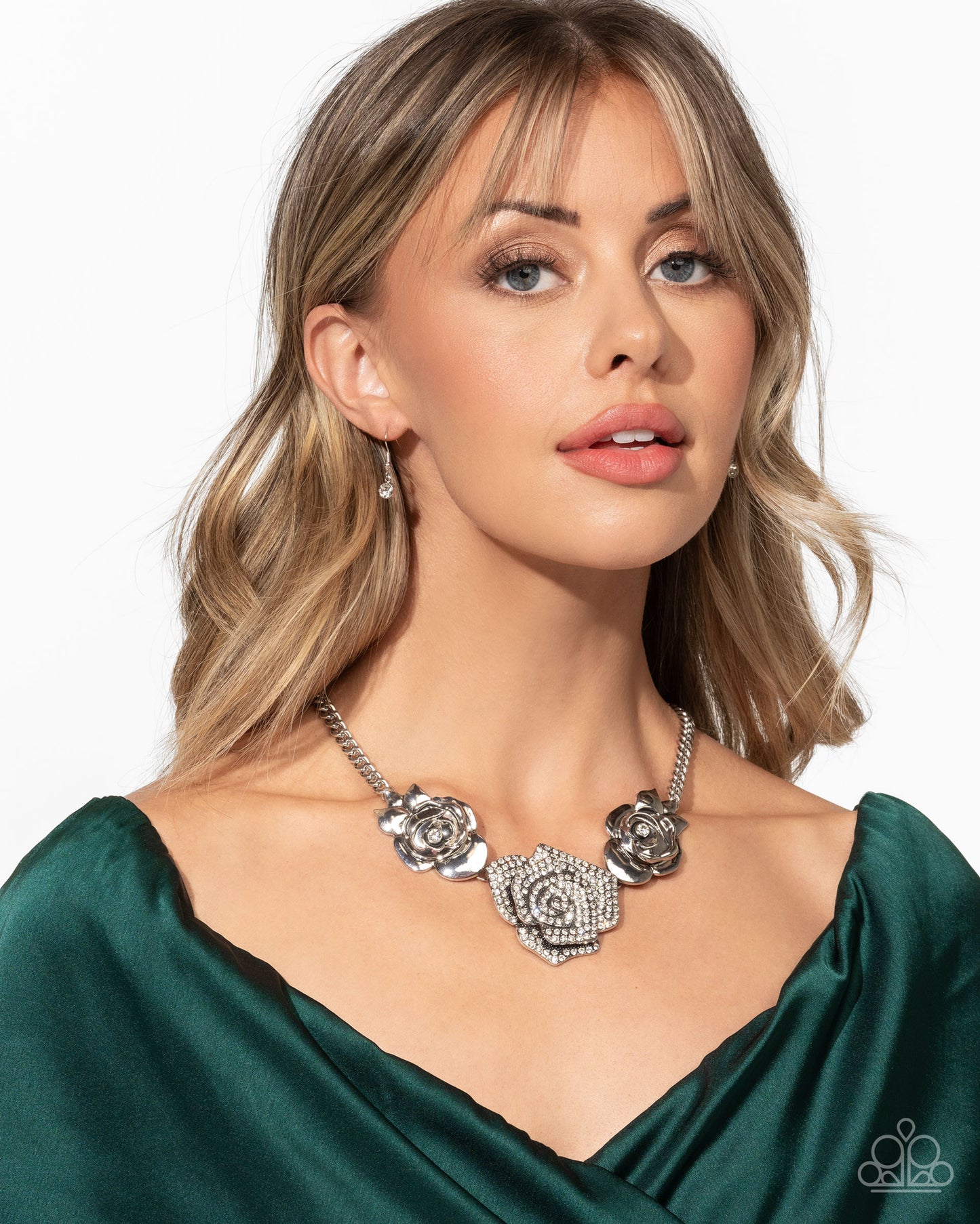 Bouquet Beacon White Rose Necklace (LOP January 2025) - Paparazzi Accessories