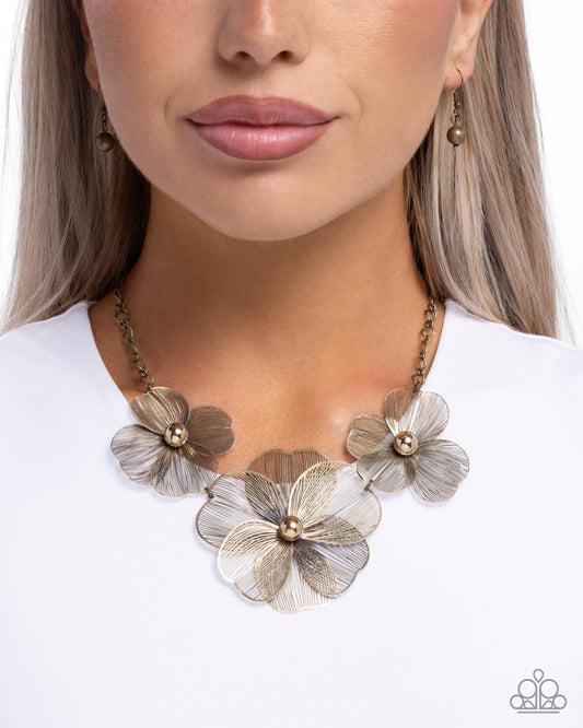 Wiry Wreath Brass Necklace - Paparazzi Accessories