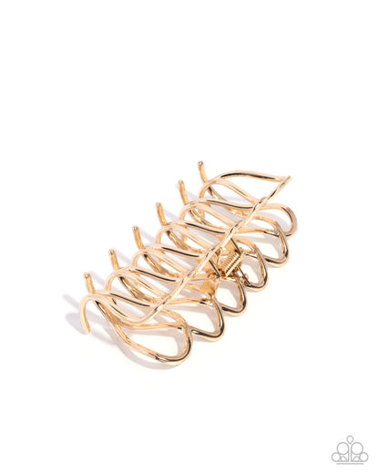 Scalloped Showstopper Gold Claw Clip - Paparazzi Accessories