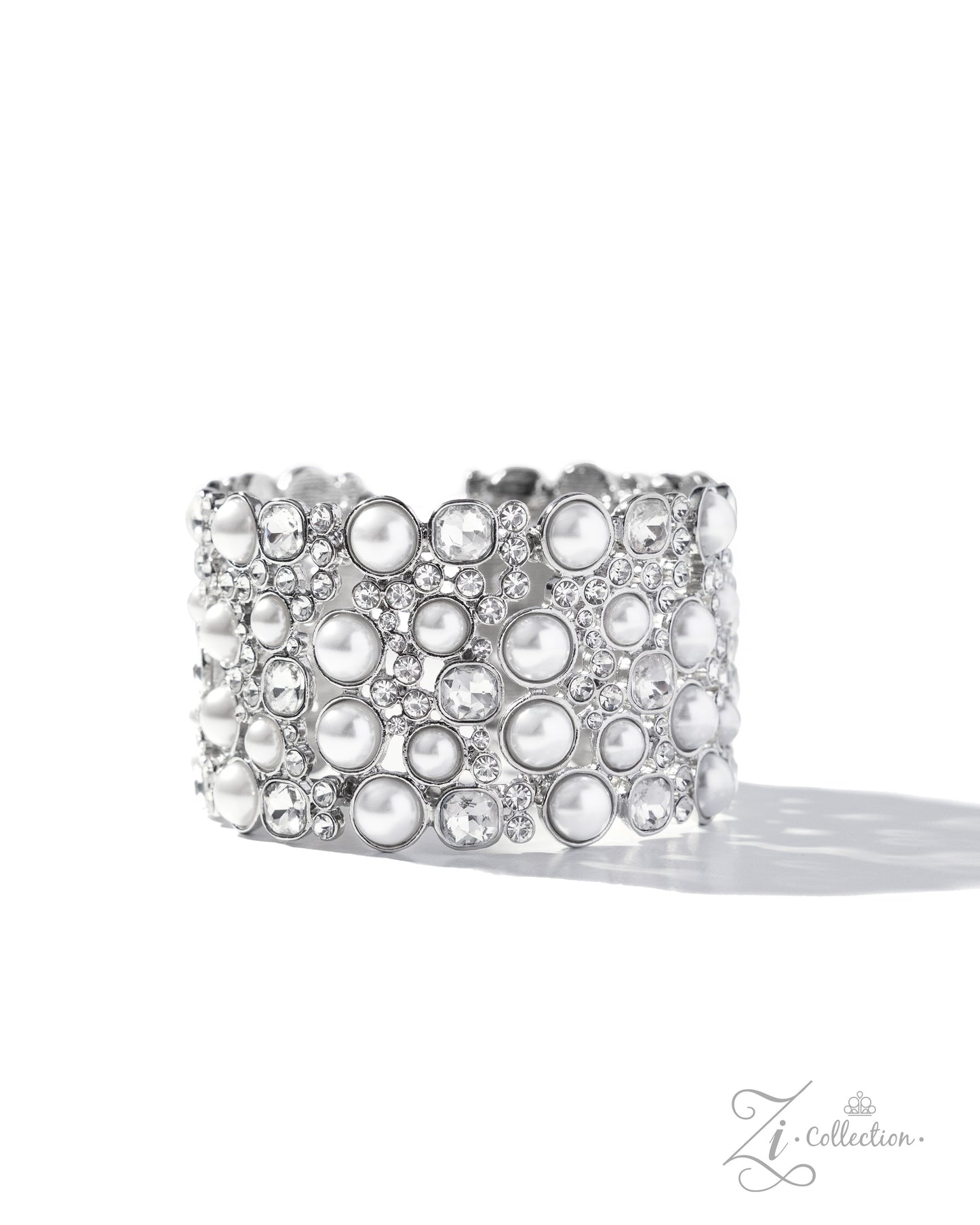 Comfortable Chic White Pearl Cuff 2025 Zi Bracelet - Paparazzi Accessories