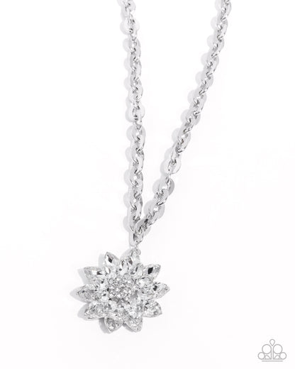 Glamorous Garden - White