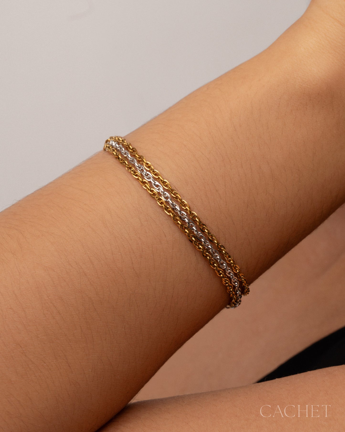 Fonctionner 18K Gold-Plated/Rhodium-Plated Clasp Bracelet - Cachet by Paparazzi