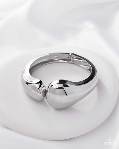Stunning Sculpture Silver Hinge Bracelet - Paparazzi Accessories