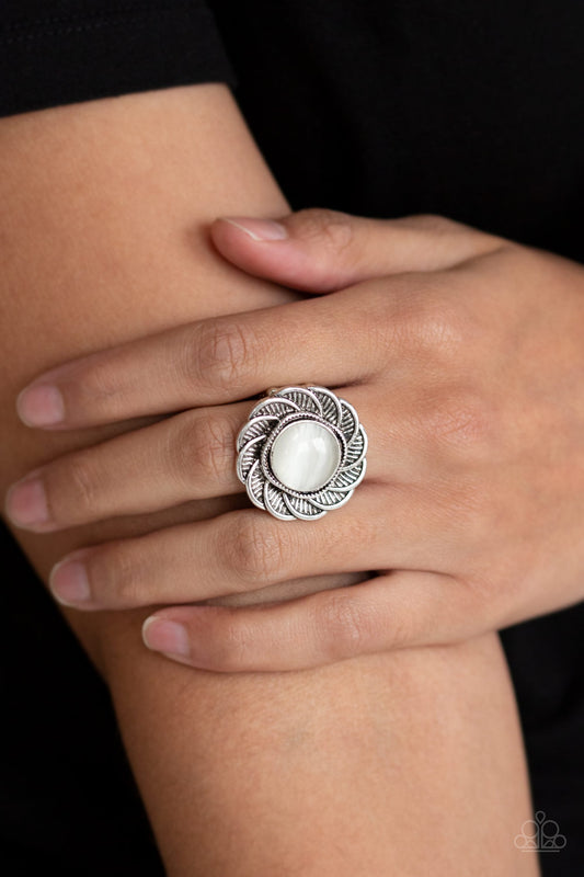 Gardenia Glow White Ring - Paparazzi Accessories