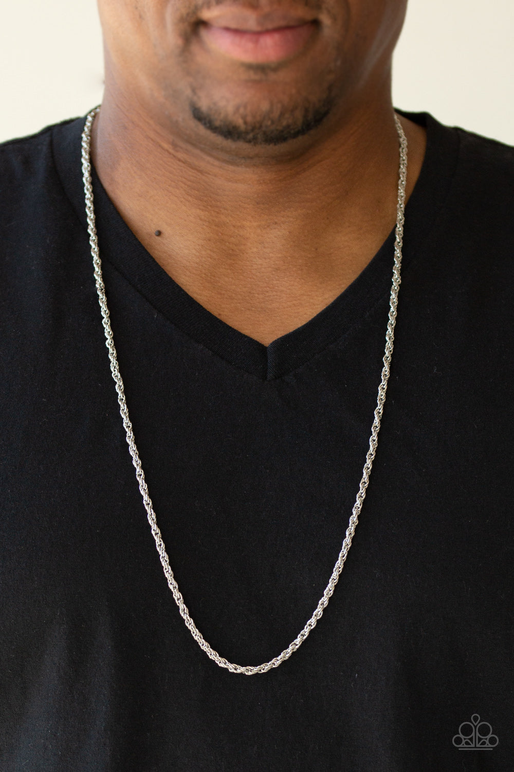 The Go-To Guy Silver Urban Necklace - Paparazzi Accessories