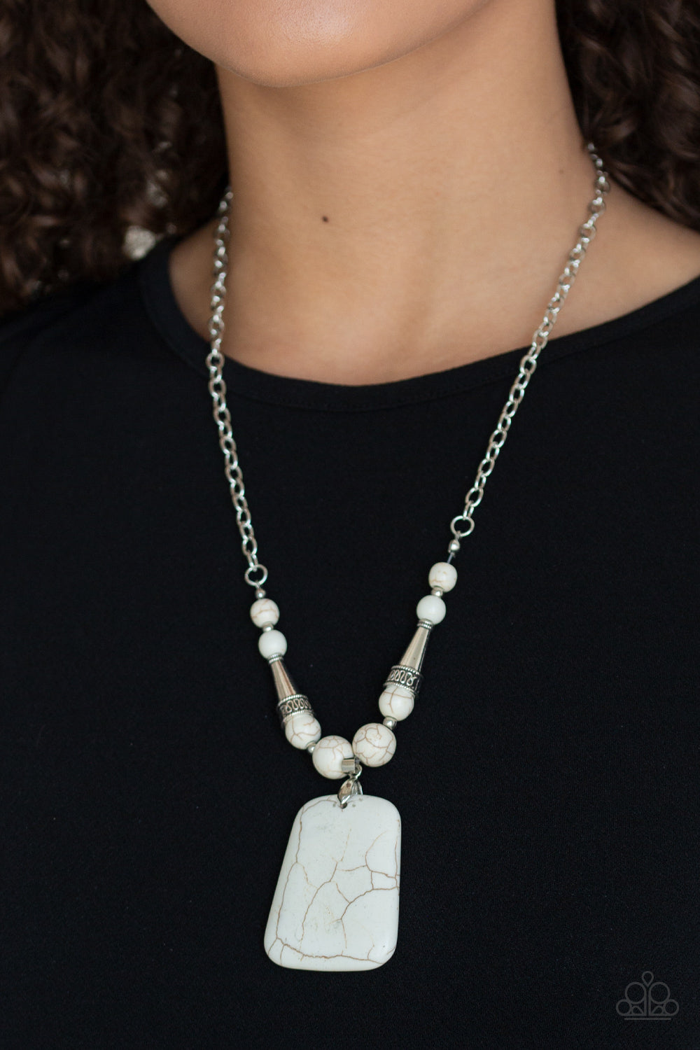 Sandstone Oasis White Necklace - Paparazzi Accessories