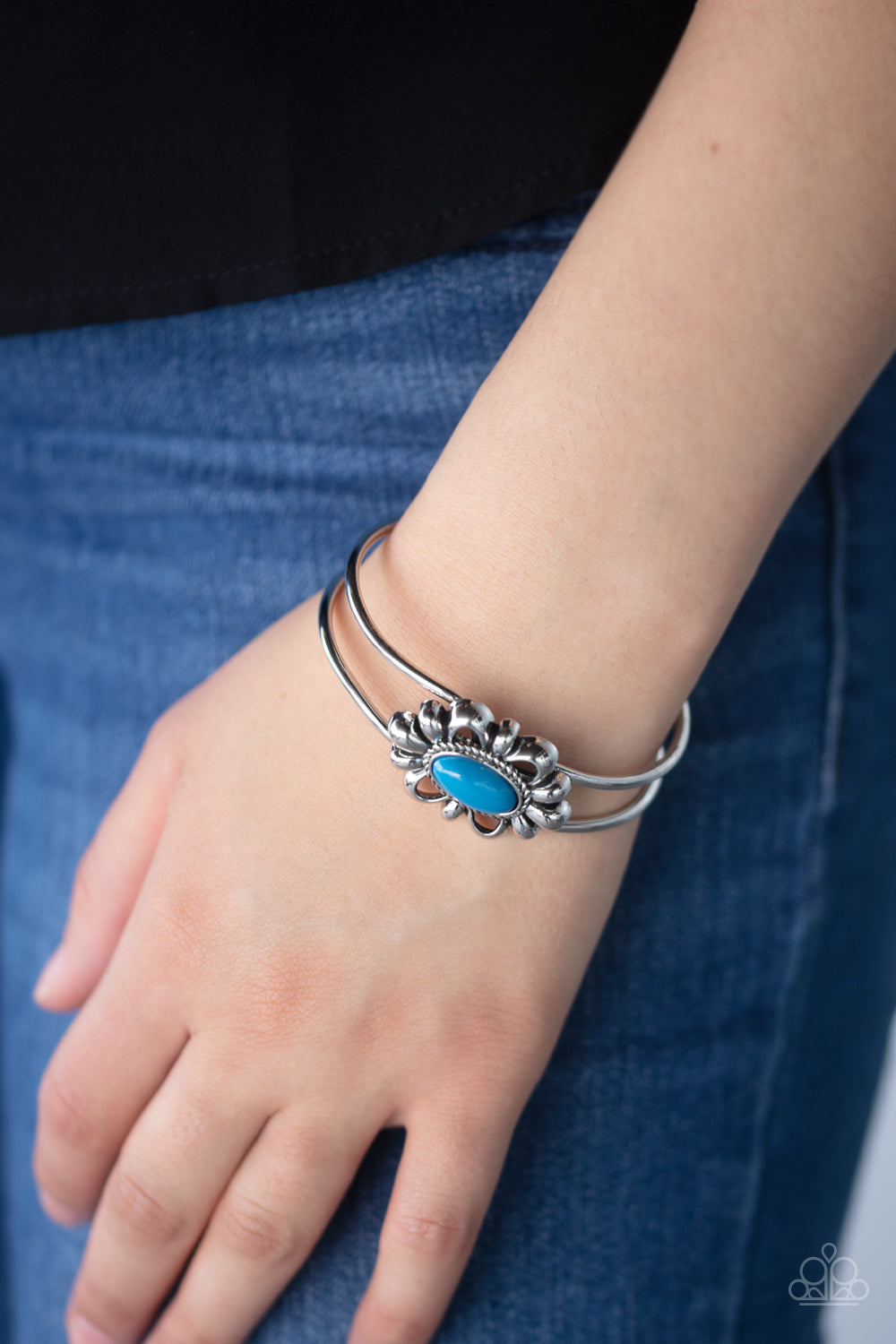 Serene Succulent Blue Bracelet - Paparazzi Accessories