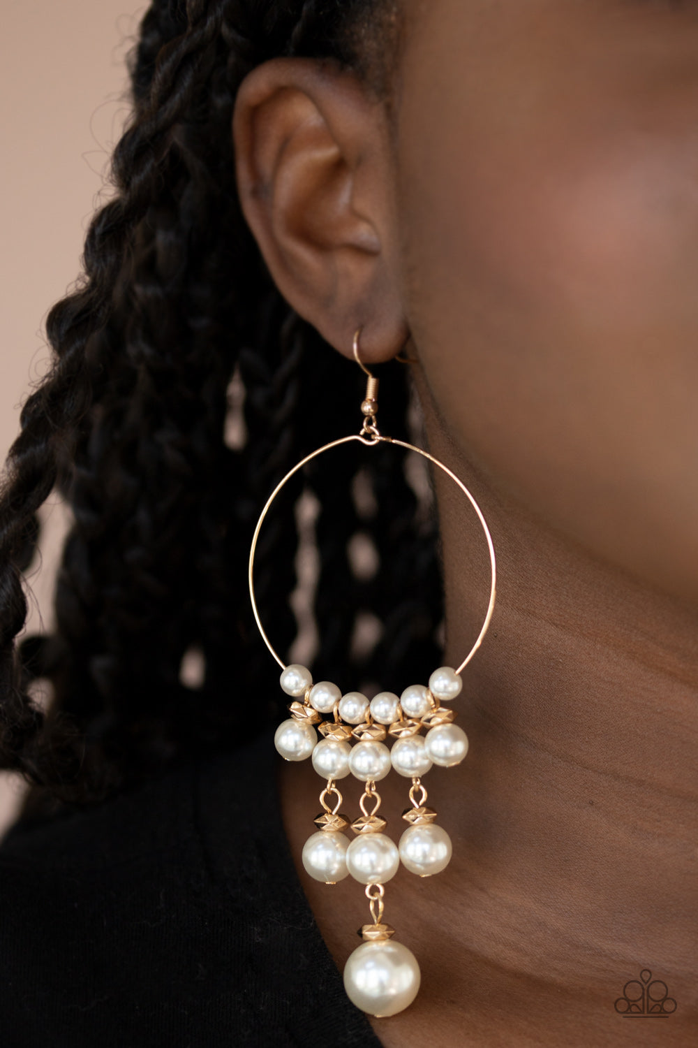 Working The Room Gold Earring - Paparazzi Accessories