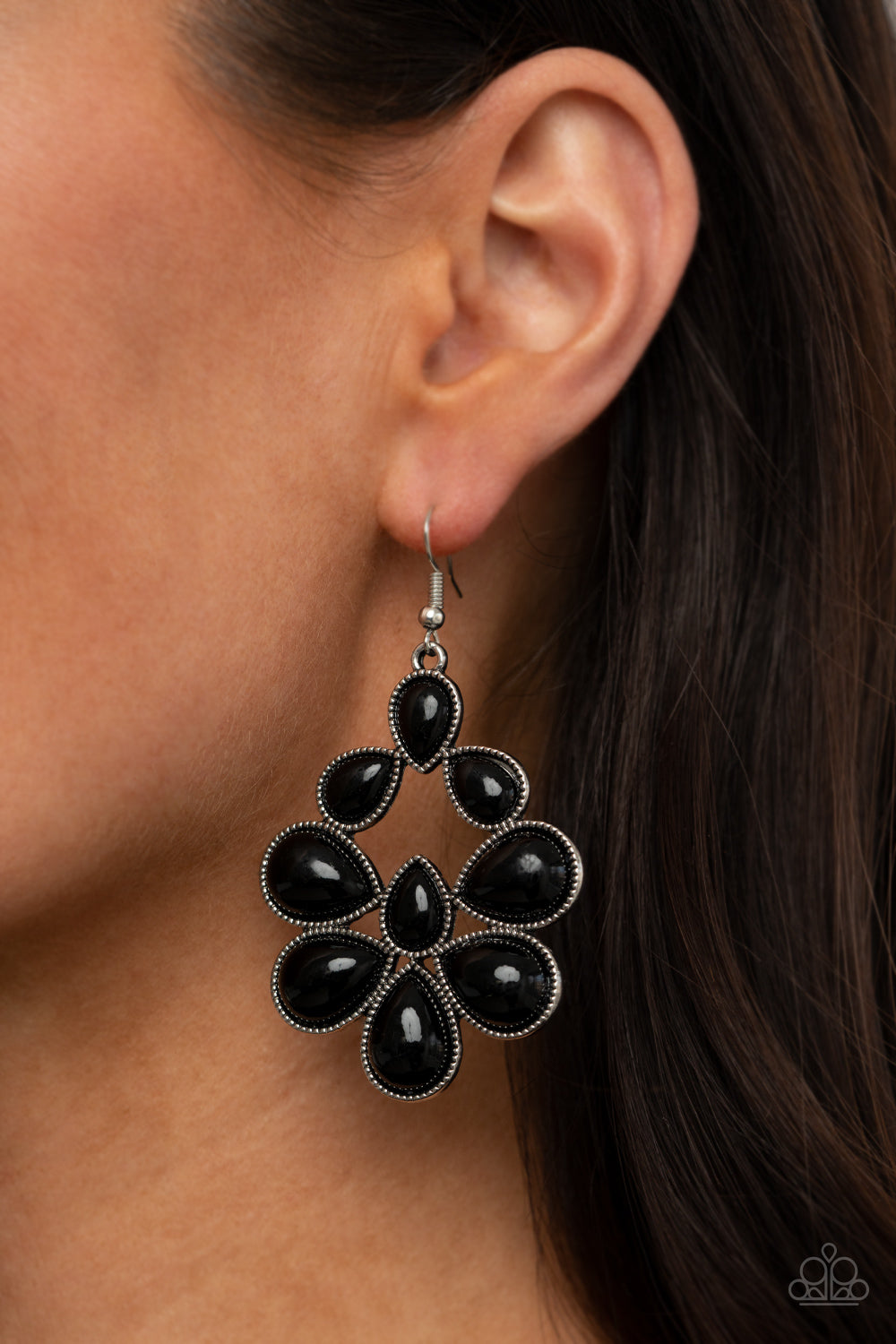 In Crowd Couture Black Earring - Paparazzi Accessories