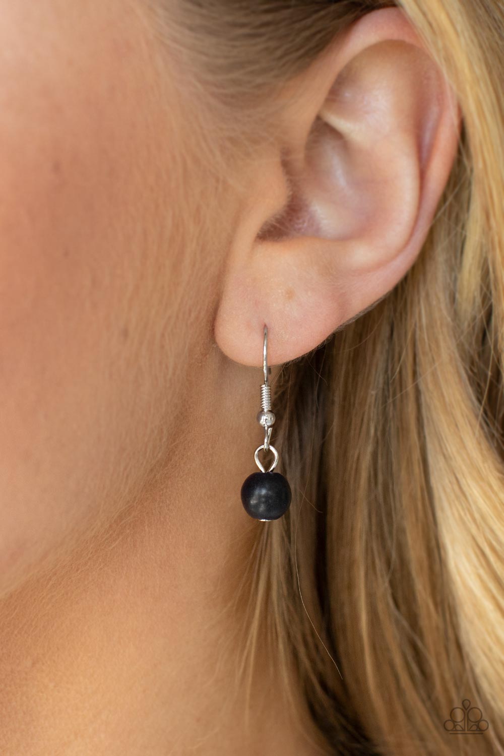 The Natural Order - Black Item #P2SE-BKXX-304XX Dotted with dainty black stone centers, silver floral frames join mismatched silver accents and earthy black stones along an extended tassel that connects to sections of chunky silver chain. A shimmery silver chain tassel dances from the bottom of the display, adding whimsical movement to the free-spirited design. Features an adjustable clasp closure.  Sold as one individual necklace. Includes one pair of matching earrings.