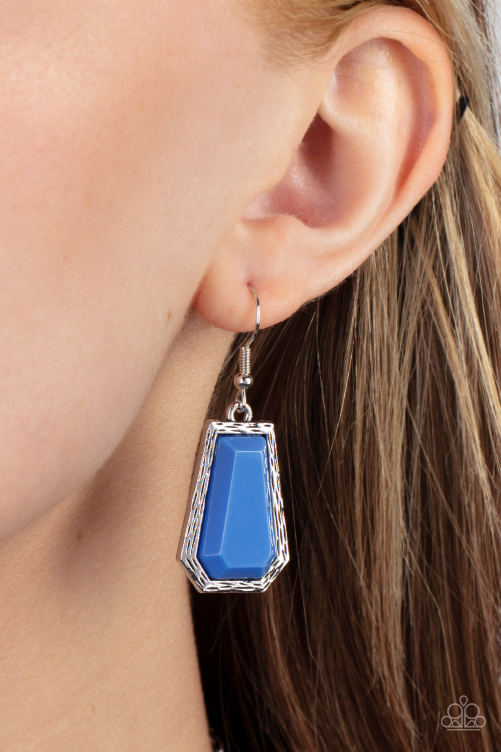 Stellar Heiress Blue Necklace - Paparazzi Accessories  Encased in hammered silver fittings, trapezoidal blue acrylic frames delicately fan out below the collar for a dramatic pop of color. Features an adjustable clasp closure.  Sold as one individual necklace. Includes one pair of matching earrings.
