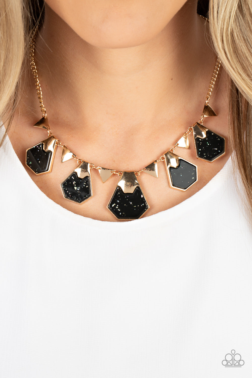 Extra Exclusive Black Necklace - Paparazzi Accessories