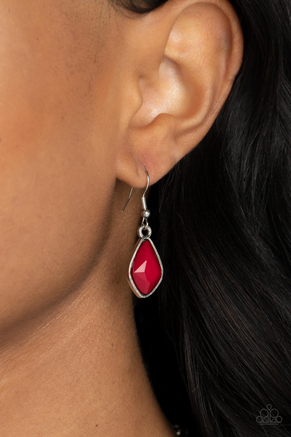 Crystallized Couture Red Necklace- Paparazzi Accessories  A thick silver chain gives way to a collection of edgy silver frames that fall in line along the collar. The asymmetrical frames are emphasized by the alternating gems inside them, resulting in a gorgeous palette of red and shimmery glitter. Features an adjustable clasp closure.  Sold as one individual necklace. Includes one pair of matching earrings.