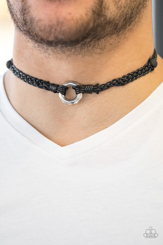 Basic Backpacker Black Urban Necklace - Paparazzi Accessories