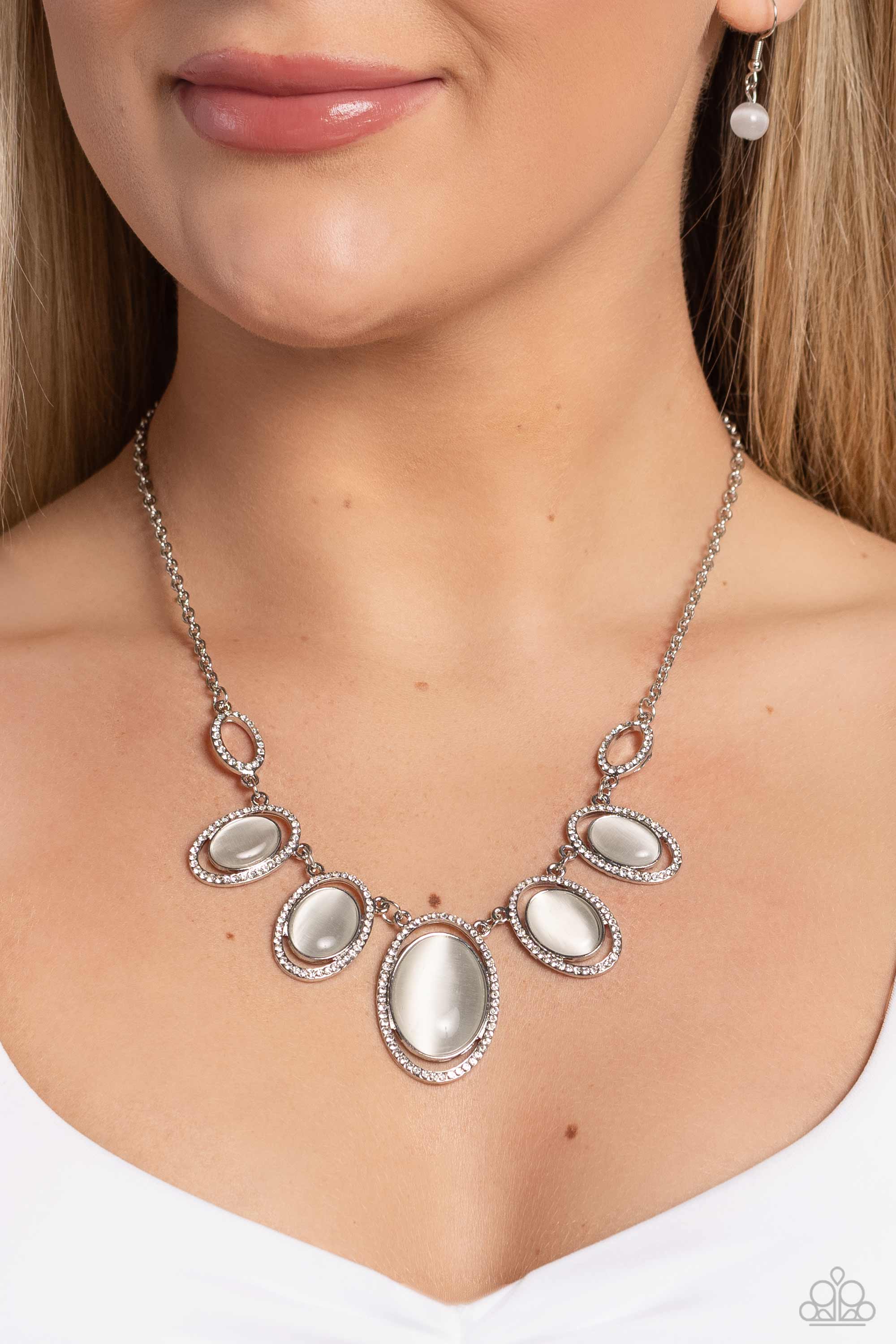 South Beach Beauty - White Necklace - Paparazzi Accessories – Bedazzle Me  Pretty Mobile Fashion Boutique