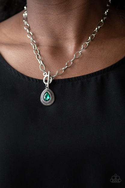 Sheen Queen Green Necklace - Paparazzi Accessories