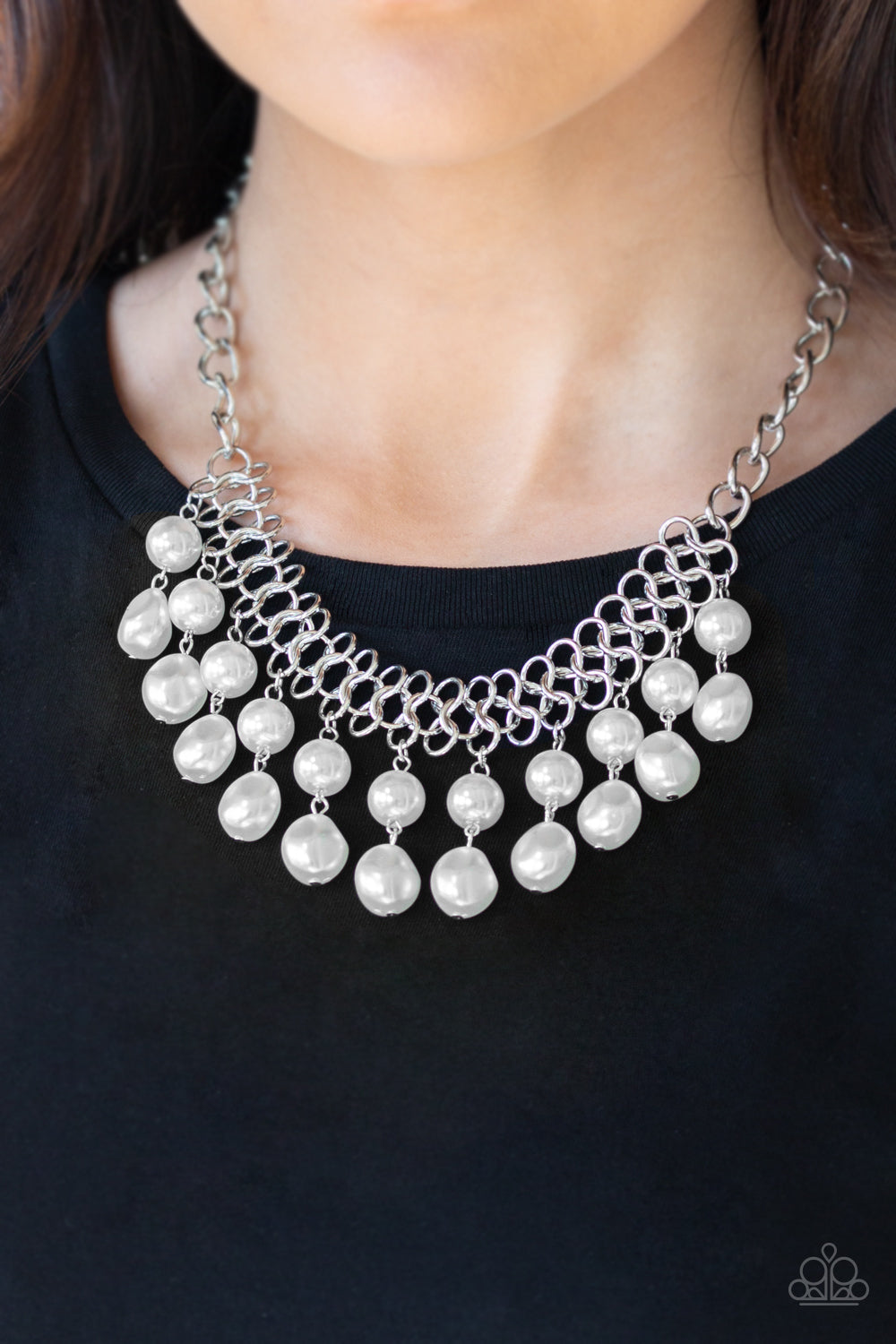 5th Avenue Fleek White Necklace - Paparazzi Accessories